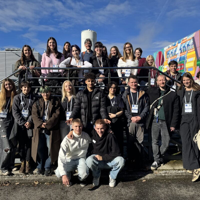 CERN-Workshop 2025 begeisterte 20 Teilchenwelt-Jugendliche